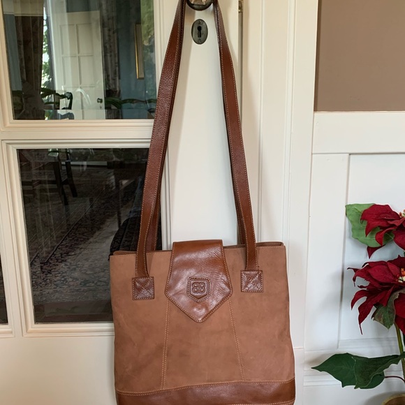 Balenciaga - Picture 13 of 15